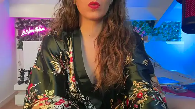 Snapshot of charlyroseblossom chatting on 05/30/26, 12:35 charlyroseblossom online show from 05/30/26, 12:35