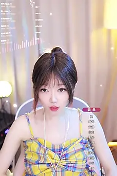 Snapshot of Zoe-99 chatting on 01/19/25, 01:55 Zoe-99 online show from 01/19/25, 01:55