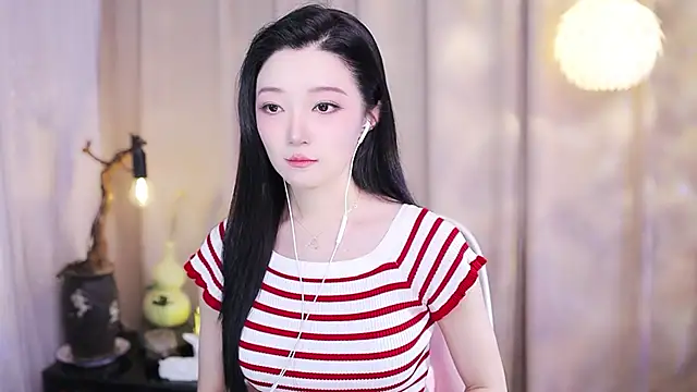 Snapshot of Zoe-99 chatting on 01/11/26, 10:53 Zoe-99 online show from 01/11/26, 10:53