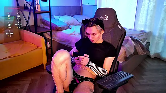 leon yuugen online show from 03/19/25, 02:24