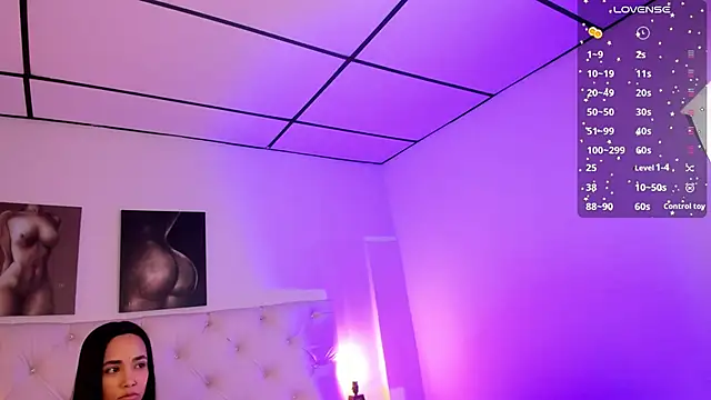 Snapshot of kathy_bakerr chatting on 10/28/25, 01:25 kathy bakerr online show from 10/28/25, 01:25