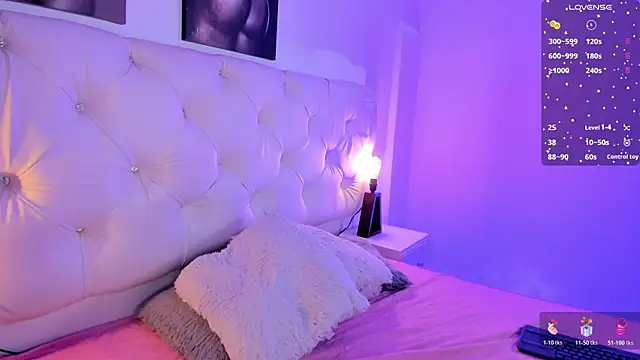 Snapshot of kathy_bakerr chatting on 11/15/25, 01:40 kathy bakerr online show from 11/15/25, 01:40