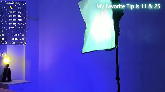 Snapshot of kathy_bakerr chatting on 11/28/25, 01:25 kathy bakerr online show from 11/28/25, 01:25