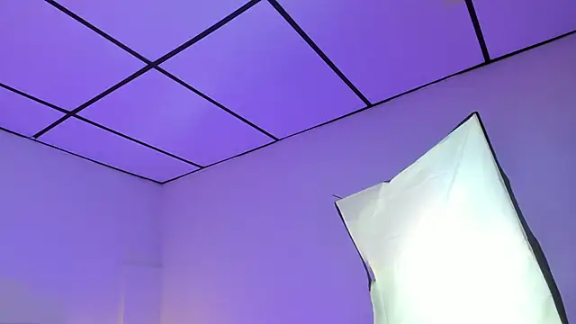 Snapshot of kathy_bakerr chatting on 11/29/25, 01:36 kathy bakerr online show from 11/29/25, 01:36