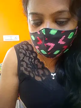 Snapshot of kanikasree chatting on 12/17/25, 10:32 kanikasree online show from 12/17/25, 10:32