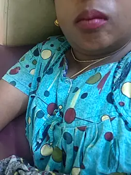 Snapshot of kanikasree chatting on 03/11/26, 03:51 kanikasree online show from 03/11/26, 03:51