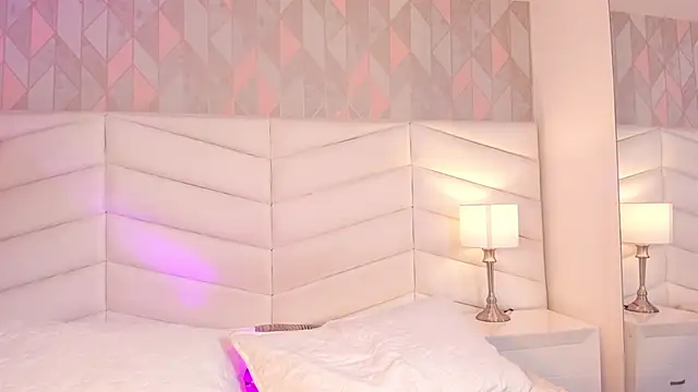 chelsea bolton  online show from 01/27/25, 04:54