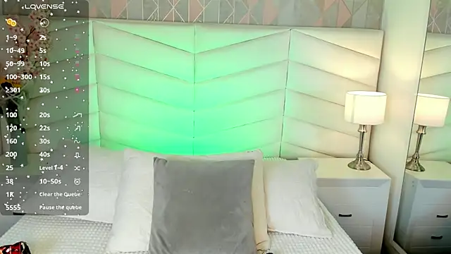 chelsea bolton  online show from 03/17/25, 04:22