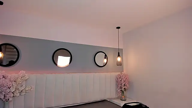 chelsea bolton  online show from 03/26/26, 12:22