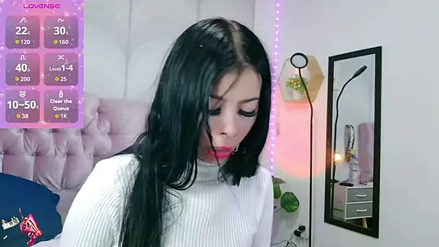 Snapshot of madison_oli chatting on 09/29/25, 05:01 madison oli online show from 09/29/25, 05:01