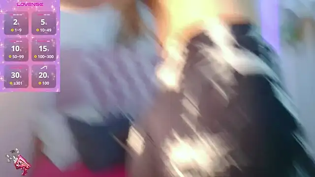 Snapshot of madison_oli chatting on 11/08/25, 04:51 madison oli online show from 11/08/25, 04:51