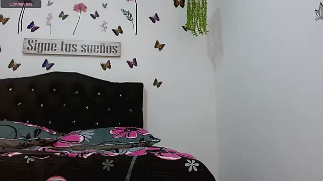 Snapshot of Candy_Mendez chatting on 03/14/25, 08:17 Candy Mendez online show from 03/14/25, 08:17