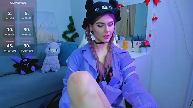 Snapshot of Emily__Mooree chatting on 01/16/25, 04:07 Emily  Mooree online show from 01/16/25, 04:07