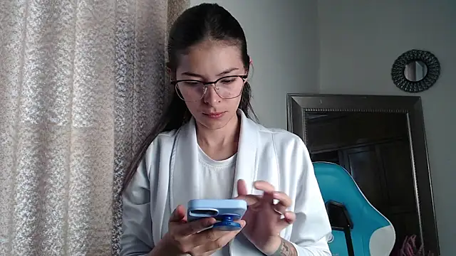 Aleska Miami online show from 09/17/25, 01:46