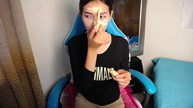 Aleska Miami online show from 10/28/25, 07:05