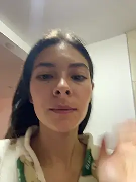 Snapshot of Aleska_Miami chatting on 04/07/26, 01:55 Aleska Miami online show from 04/07/26, 01:55