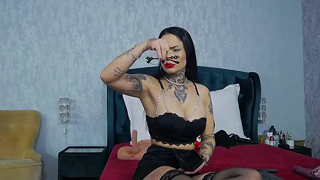 NataliaCristal online show from 12/03/25, 05:48