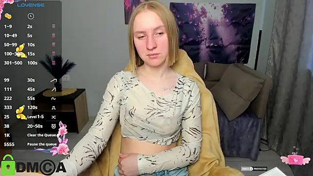 Snapshot of BeautyBlondy chatting on 05/04/26, 12:34 BeautyBlondy online show from 05/04/26, 12:34