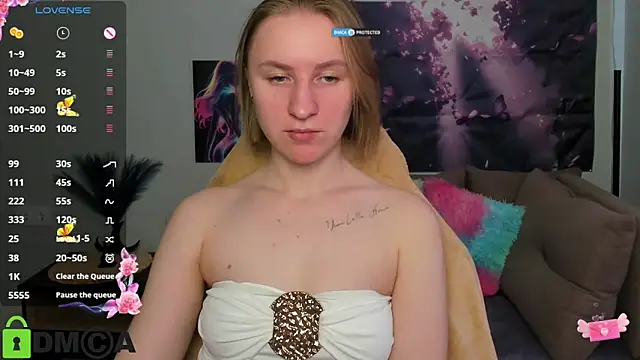 Snapshot of BeautyBlondy chatting on 05/08/26, 12:21 BeautyBlondy online show from 05/08/26, 12:21