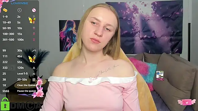 Snapshot of BeautyBlondy chatting on 05/14/26, 12:23 BeautyBlondy online show from 05/14/26, 12:23