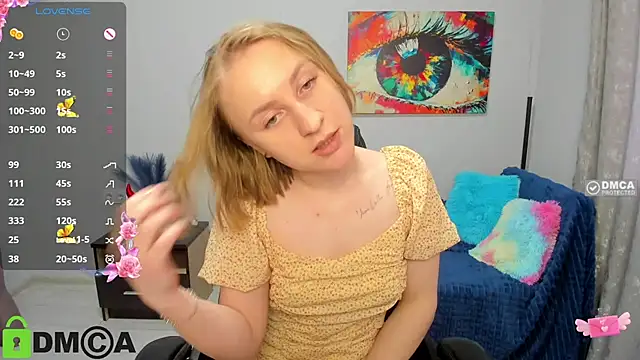 Snapshot of BeautyBlondy chatting on 05/25/26, 12:22 BeautyBlondy online show from 05/25/26, 12:22