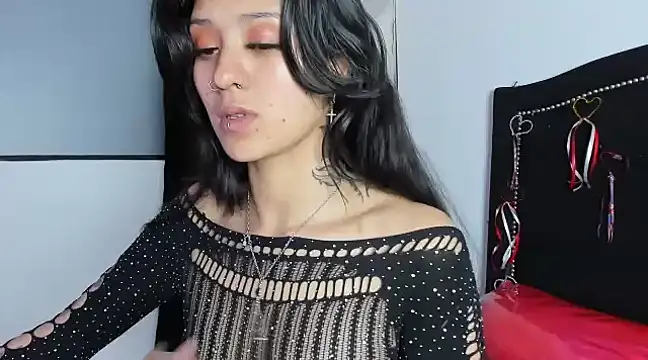 Snapshot of Cleo_Hott chatting on 02/20/25, 06:17 Cleo Hott online show from 02/20/25, 06:17