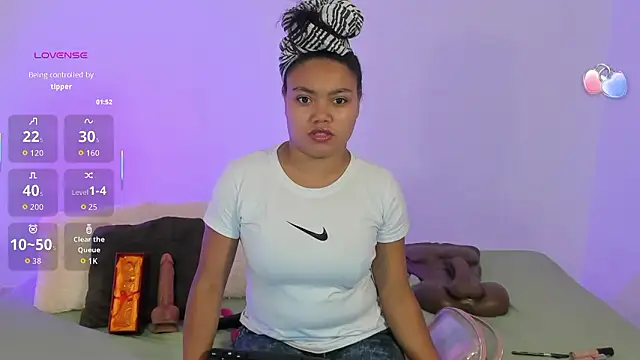 Snapshot of JasmineRose7 chatting on 03/04/26, 12:11 JasmineRose7 online show from 03/04/26, 12:11