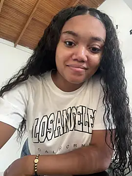 Snapshot of JasmineRose7 chatting on 04/14/26, 11:38 JasmineRose7 online show from 04/14/26, 11:38