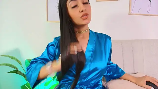 Snapshot of trissha_xk1 chatting on 02/18/25, 03:43 trissha xk1 online show from 02/18/25, 03:43