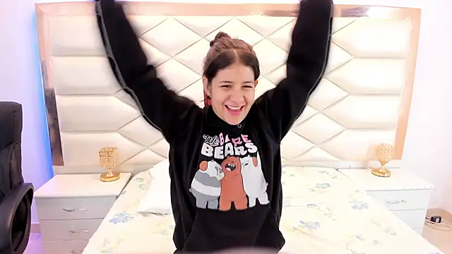 MiaQueen021 online show from 01/30/25, 12:27