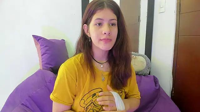 MiaQueen021 online show from 09/09/25, 02:49