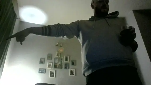 Snapshot of GaySexxPL chatting on 04/03/26, 08:07 GaySexxPL online show from 04/03/26, 08:07