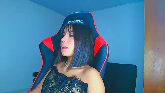 Snapshot of Rousse_violett chatting on 11/09/25, 11:58 Rousse violett online show from 11/09/25, 11:58