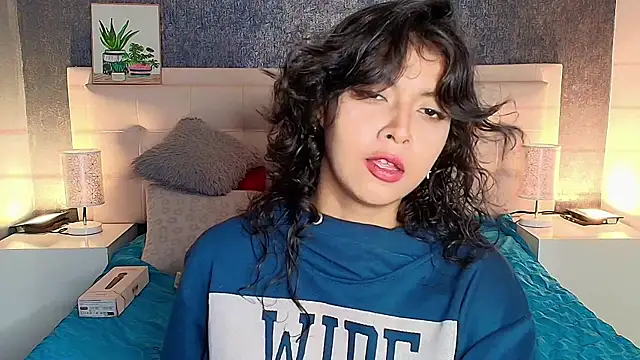 gabriela cortez online show from 02/25/25, 12:14