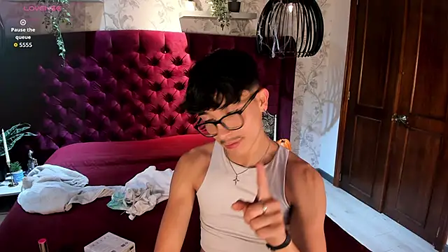 tim  fox online show from 11/02/25, 01:02