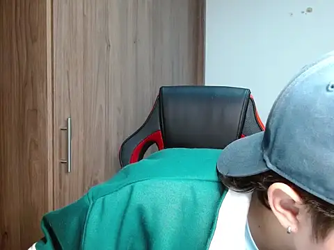 alex parker07 online show from 02/01/25, 12:29