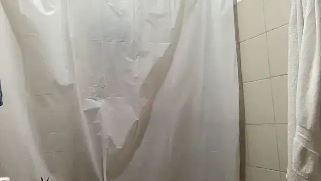 LunaBeya online show from 11/19/25, 10:59