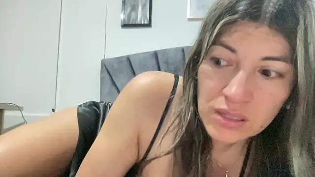 LunaBeya online show from 02/05/26, 12:32