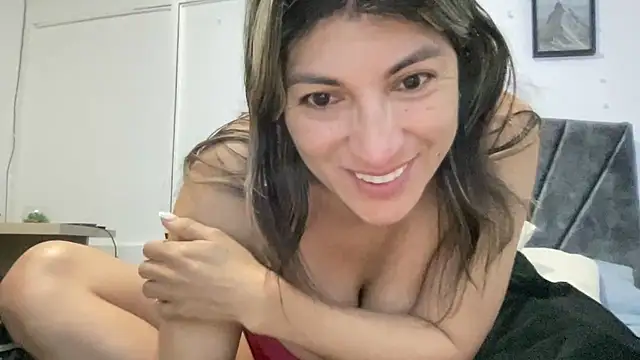 LunaBeya online show from 02/10/26, 12:31