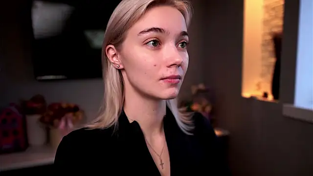 ileanacampbe online show from 01/14/25, 05:08