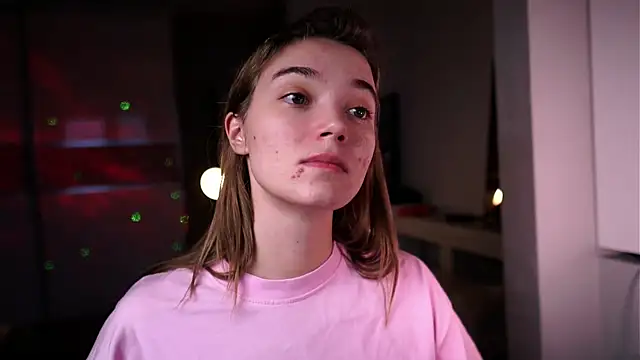 ileanacampbe online show from 10/27/25, 04:05