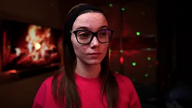 ileanacampbe online show from 11/13/25, 04:44