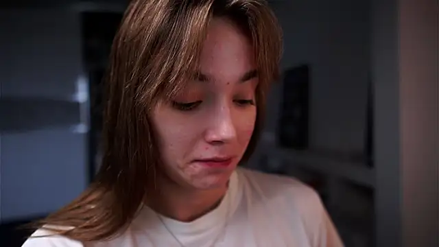 ileanacampbe online show from 12/01/25, 06:29