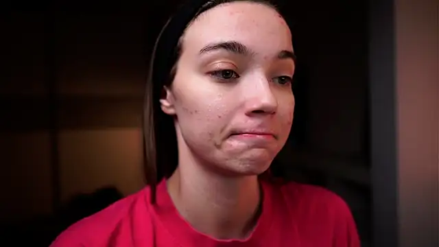 ileanacampbe online show from 12/04/25, 04:22