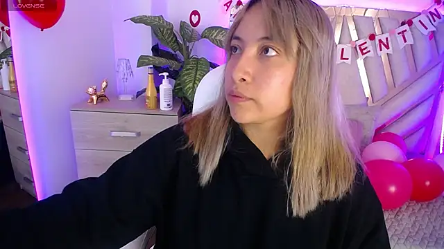 NyxAndria 1 online show from 02/10/25, 08:00