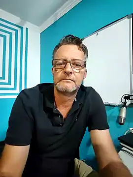 Snapshot of itsmeyes69 chatting on 01/29/25, 02:10 itsmeyes69 online show from 01/29/25, 02:10