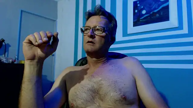 Snapshot of itsmeyes69 chatting on 02/28/25, 09:23 itsmeyes69 online show from 02/28/25, 09:23