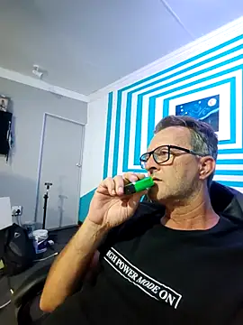 Snapshot of itsmeyes69 chatting on 03/21/25, 09:34 itsmeyes69 online show from 03/21/25, 09:34