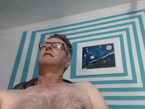 Snapshot of itsmeyes69 chatting on 10/14/25, 08:20 itsmeyes69 online show from 10/14/25, 08:20