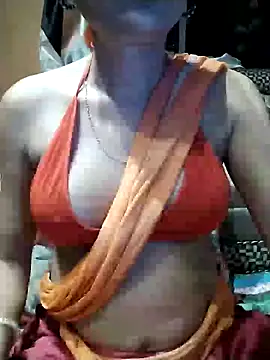 SANA-LEONI online show from 03/03/25, 02:37